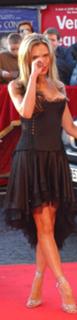Victoria Beckham feet photo thumbnail