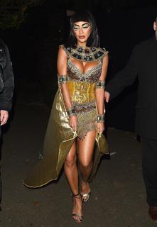 Nicole Scherzinger feet photo thumbnail