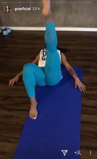 Gracyanne Barbosa feet photo thumbnail