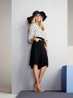 Mollie King feet photo thumbnail
