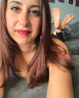 Jenelle Jcakess feet photo thumbnail