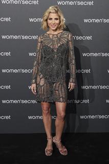 Elsa Pataky feet photo thumbnail