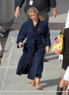 Jennie Garth feet photo thumbnail