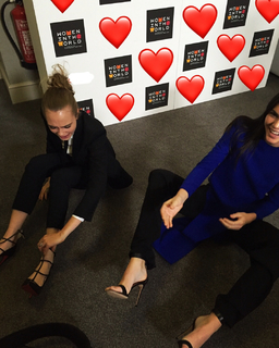 Kendall Jenner feet photo thumbnail