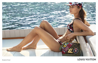 Alicia Vikander feet photo thumbnail