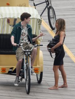 Jennifer Aniston feet photo thumbnail