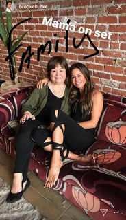 Brooke Burke feet photo thumbnail