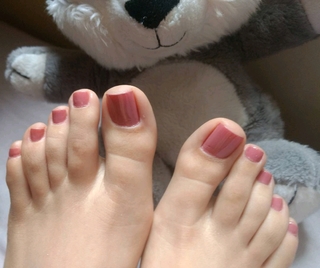 Isa Pes feet photo thumbnail