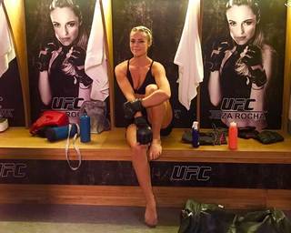 Paolla Oliveira feet photo thumbnail