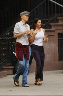 Uma Thurman feet photo thumbnail