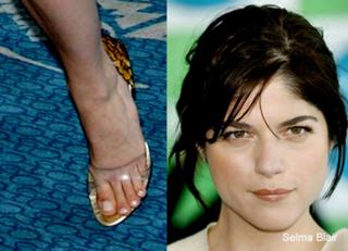 Selma Blair feet photo thumbnail