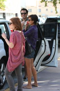 Jessica Alba feet photo thumbnail
