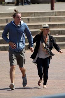 Kristen Bell feet photo thumbnail