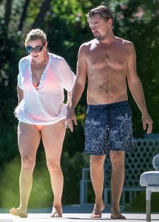 Kate Winslet feet photo thumbnail