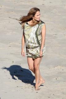 Jennifer Lopez feet photo thumbnail