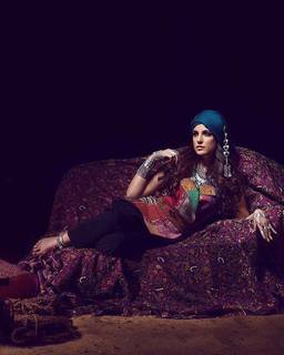 Dorra Zarrouk feet photo thumbnail