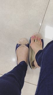 Alaine Crissiê feet photo thumbnail