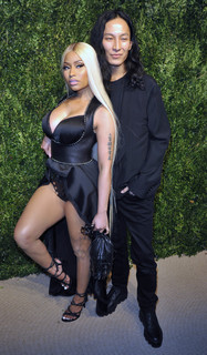 Nicki Minaj feet photo thumbnail