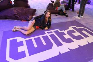 Loserfruit feet photo 3