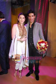 Karisma Kapoor feet photo thumbnail