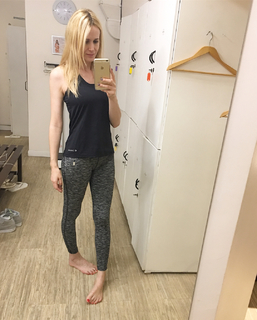 Julieta Prandi feet photo thumbnail