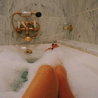 Ashley Tisdale feet photo thumbnail