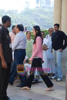 Kareena Kapoor feet photo thumbnail