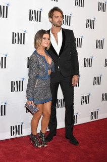 Maren Morris feet photo thumbnail