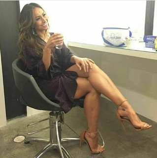 Sabrina Sato feet photo thumbnail