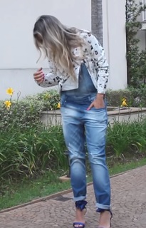 Adriane Galisteu feet photo thumbnail