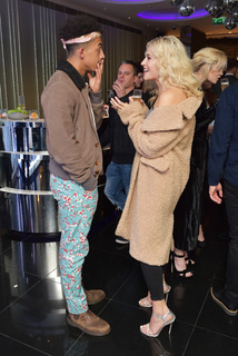 Pixie Lott feet photo thumbnail