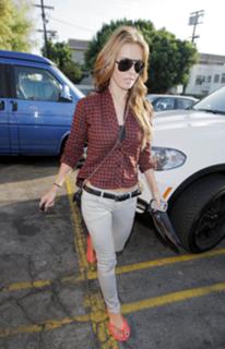 Audrina Patridge feet photo thumbnail