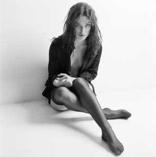 Keira Knightley feet photo thumbnail