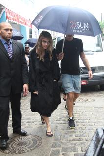 Cara Delevingne feet photo thumbnail