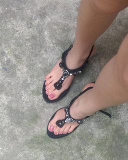 Isa Pes feet photo thumbnail