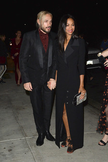Zoe Saldana feet photo thumbnail