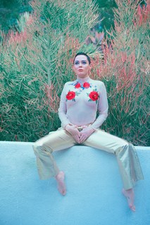 Rose McGowan feet photo thumbnail