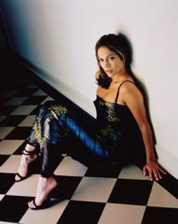 Jennifer Lopez feet photo 4