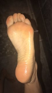 Alaine Crissiê feet photo thumbnail