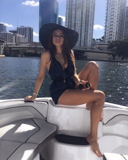 Xenia Tchoumitcheva feet photo thumbnail
