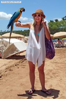 Kristen Bell feet photo thumbnail