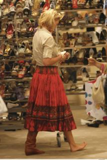 Katherine Heigl feet photo thumbnail