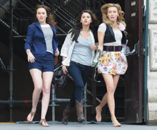Katie Cassidy feet photo thumbnail