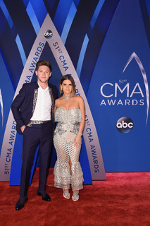 Maren Morris feet photo thumbnail