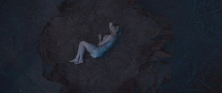 Kirsten Dunst feet photo thumbnail