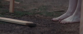 Kirsten Dunst feet photo thumbnail
