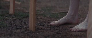 Kirsten Dunst feet photo thumbnail
