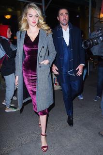 Kate Upton feet photo thumbnail