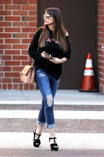 Sofía Vergara feet photo thumbnail