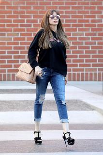 Sofía Vergara feet photo thumbnail